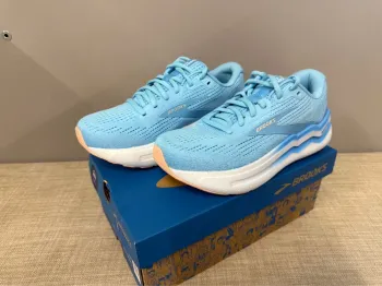 Tweedehands Brooks Ghost Max 2 Running Shoes