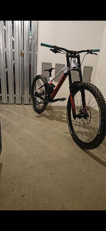 Used RockShox Boxxer Select 2022 Fork