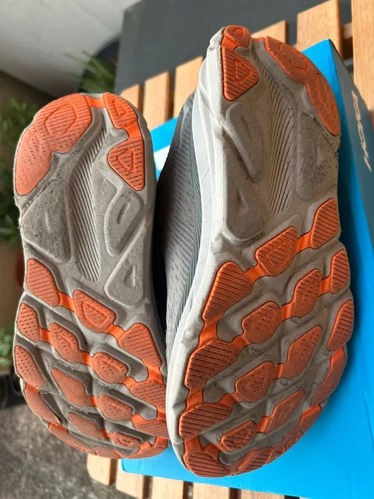 Použité Hoka M Clifton 9 GTX bike — obrázek 8 z 12