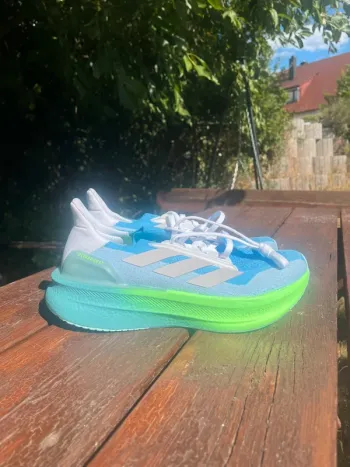 Brugt Adidas Ultraboost Running Shoes