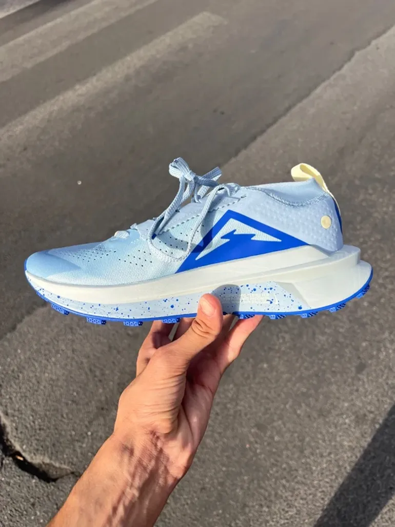 Used Nike ZoomX Zegama Trail 2 bike — image 7 of 9