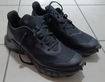 Used Salomon Alphacross 5 Running Shoes
