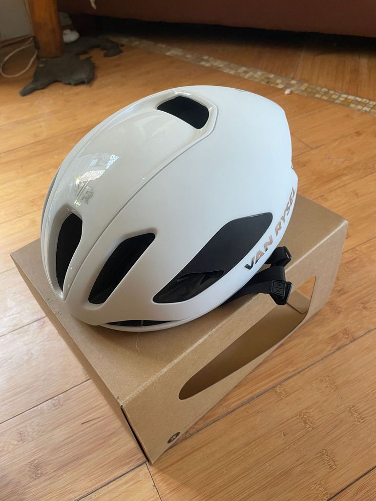 Used Van Rysel mips bike — image 5 of 7
