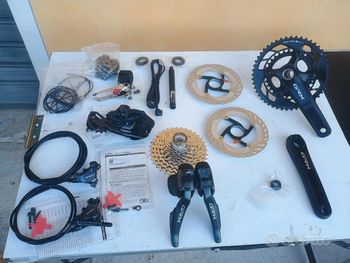 Gebrauchtes Shimano GRX Di2 825 2026 Groupset