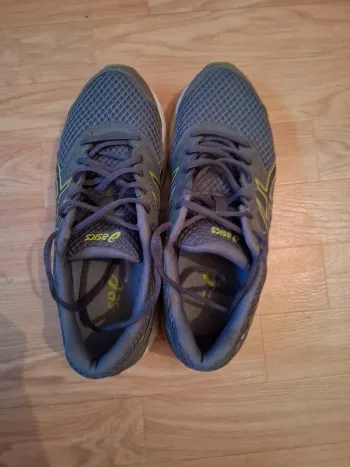 Asics Running Shoes Running Shoes usato