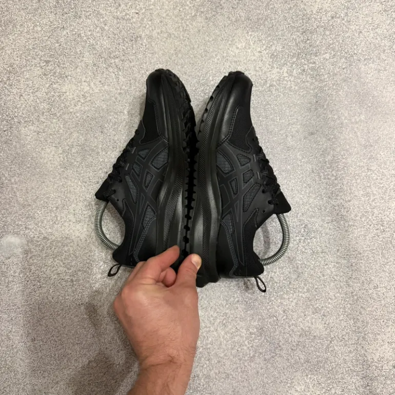 Asics Trail Scout 3 bike d'occasion — image 7 sur 11