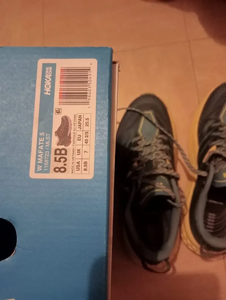 Used Hoka Mafate 5 bike — image 4 of 7