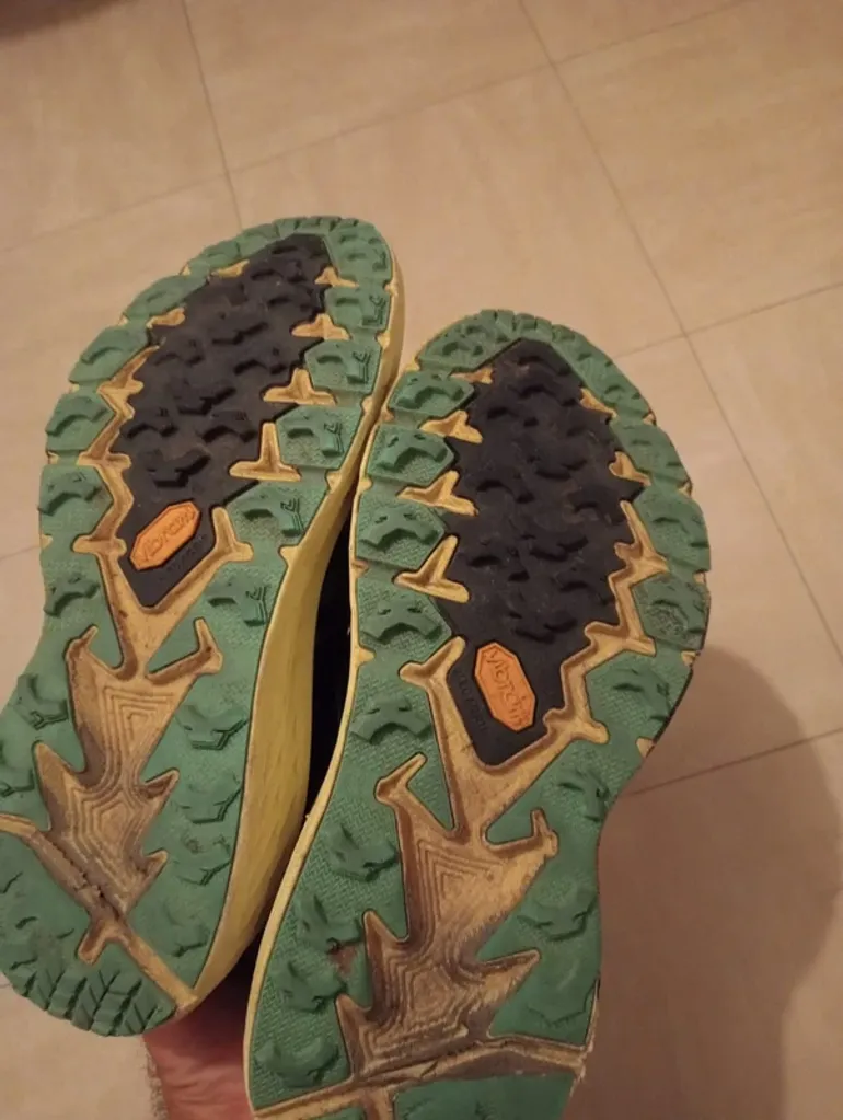 Used Hoka Mafate 5 bike — image 7 of 7