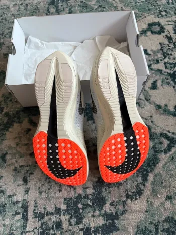 Brugt Nike Vaporfly 3 bike — billede 3 af 5