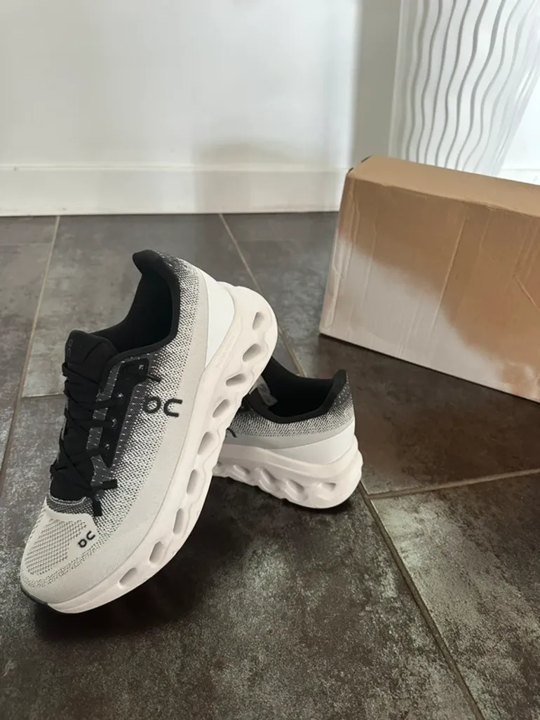 Tweedehands On Running Cloud bike — afbeelding 6 van 15