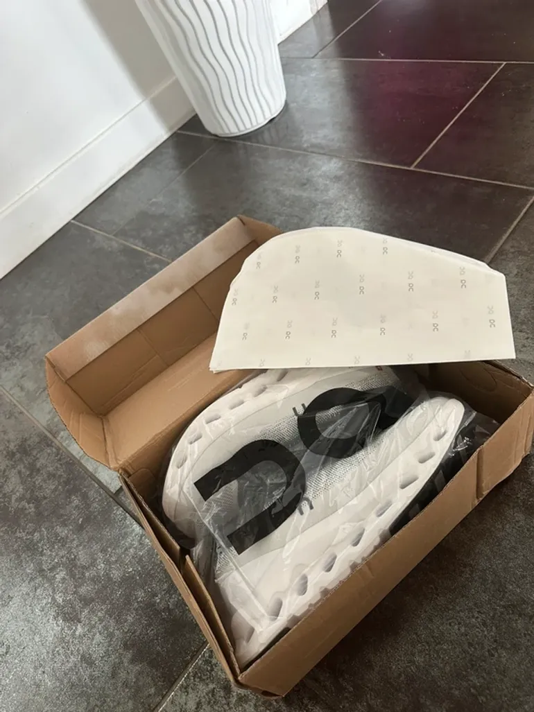 Tweedehands On Running Cloud bike — afbeelding 15 van 15