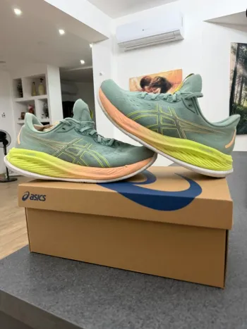 Asics Gel Cumulus 26 Paris bike d'occasion — image 4 sur 15