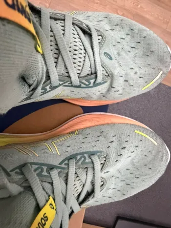 Asics Gel Cumulus 26 Paris bike d'occasion — image 11 sur 15