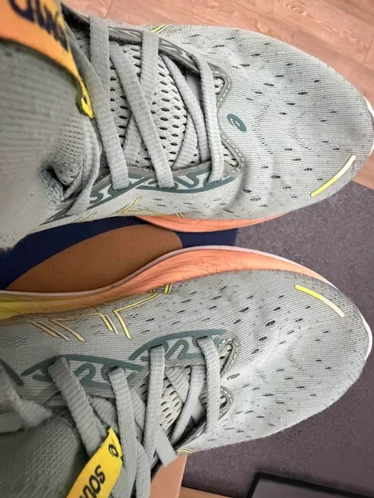 Asics Gel Cumulus 26 Paris bike d'occasion — image 11 sur 15