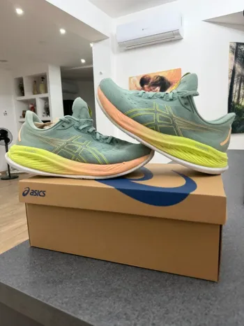 Asics Gel Cumulus 26 Paris bike d'occasion — image 3 sur 15