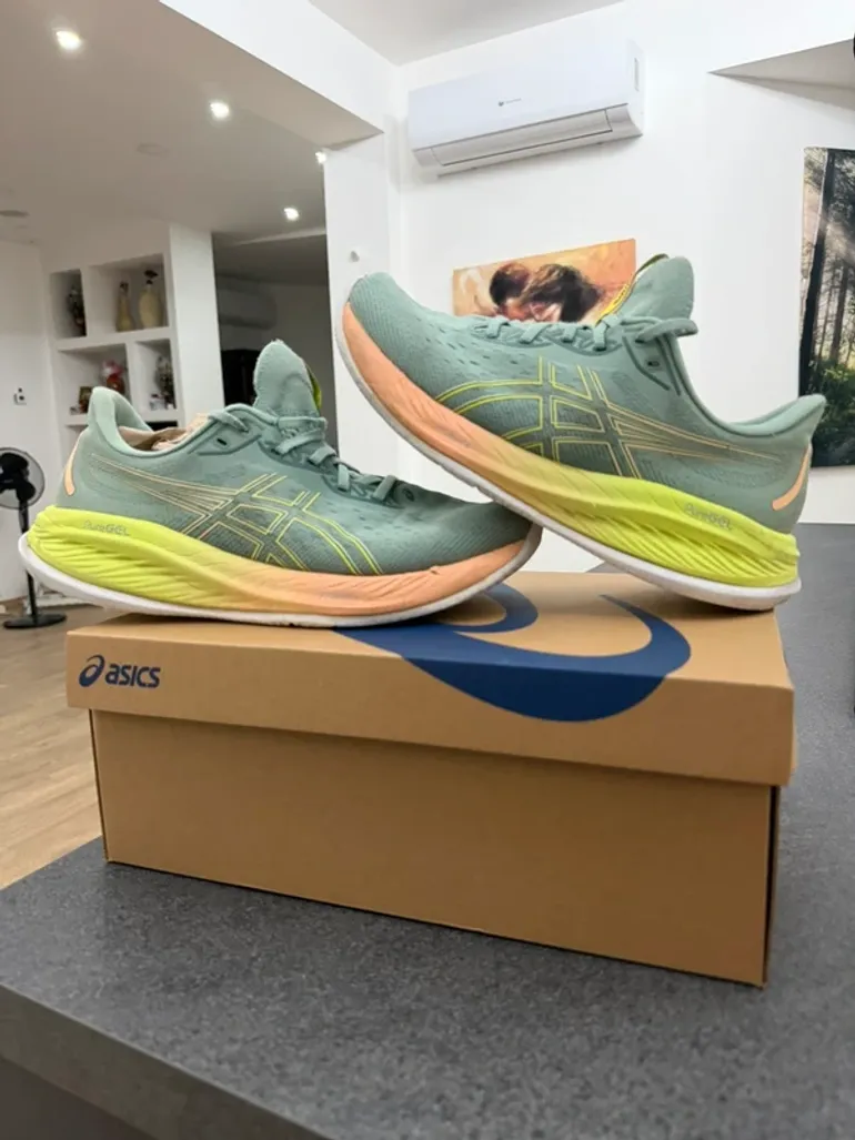 Asics Gel Cumulus 26 Paris bike d'occasion — image 3 sur 15