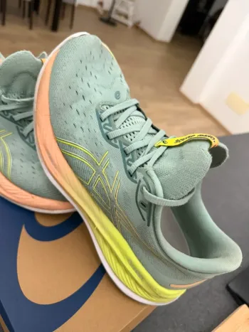 Asics Gel Cumulus 26 Paris bike d'occasion — image 6 sur 15