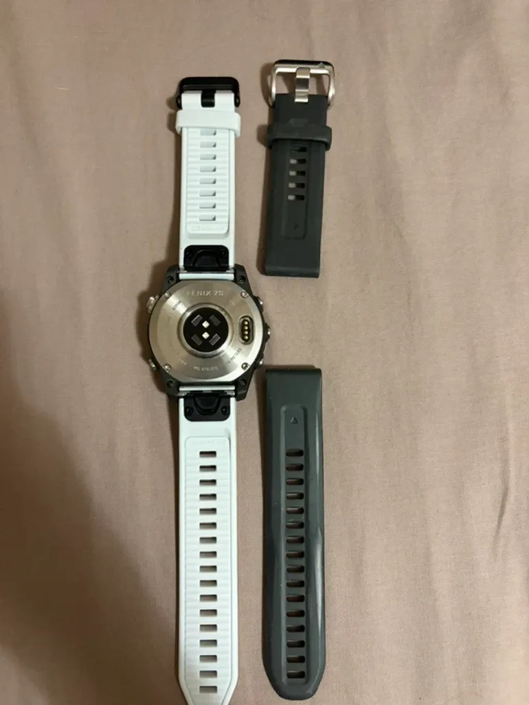 Used Garmin Fenix 7S bike — image 3 of 3