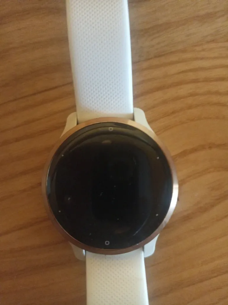 Used Garmin Venu 2S bike — image 2 of 3