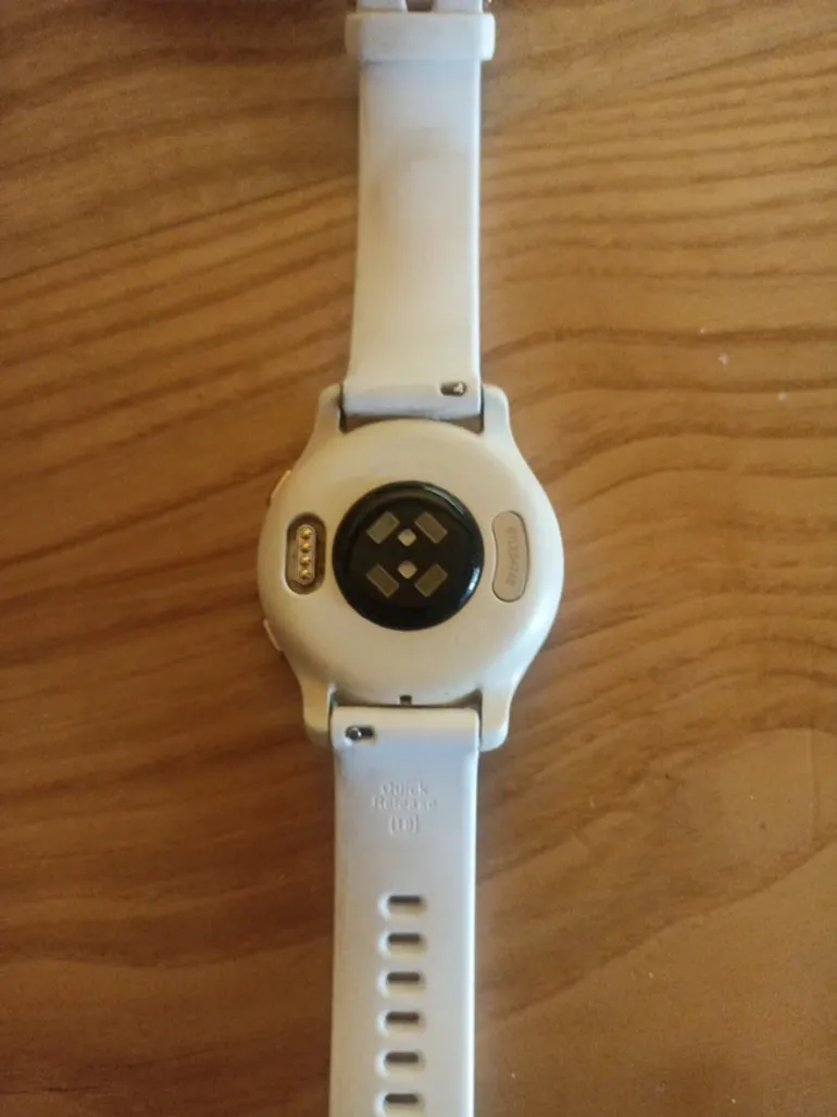 Used Garmin Venu 2S bike — image 3 of 3