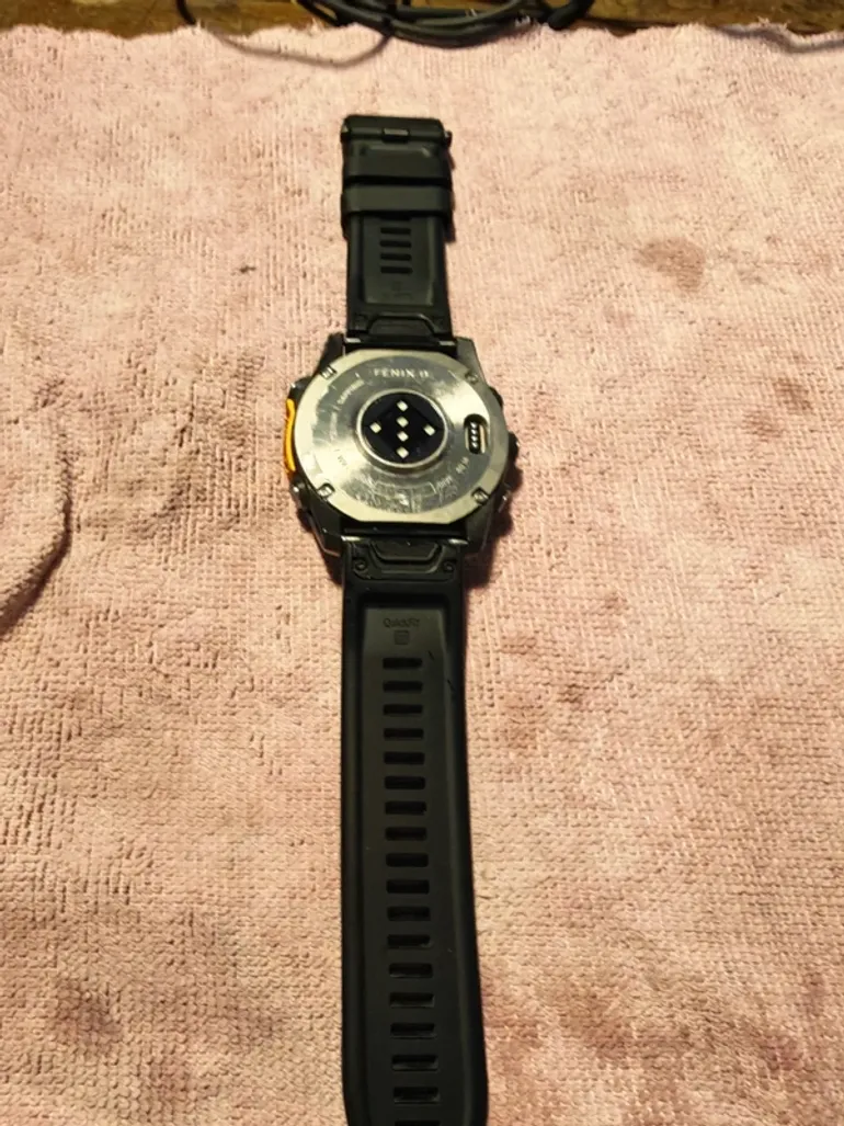 Used Garmin Fenix 8 bike — image 3 of 15