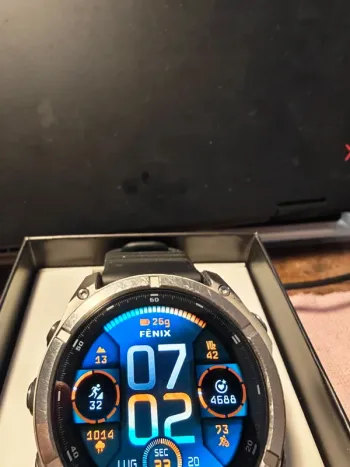 Used Garmin Fenix 8 bike — image 2 of 15