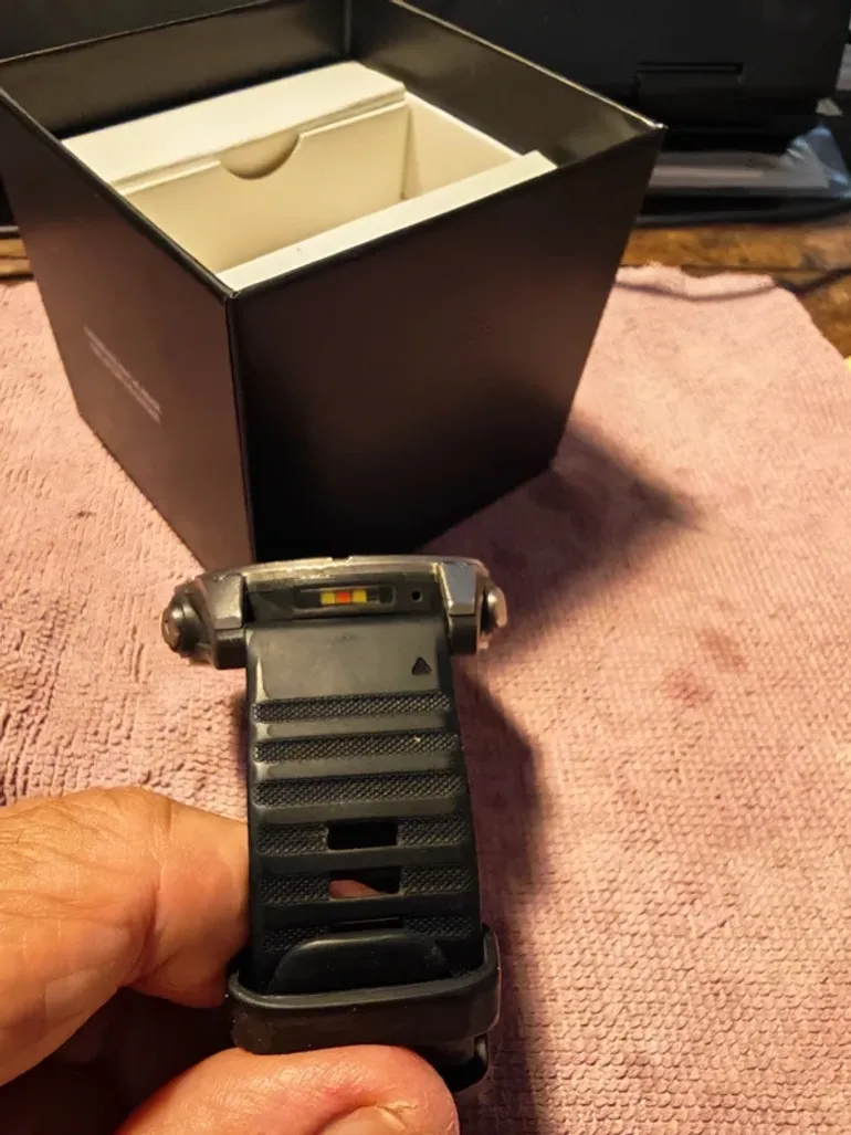 Used Garmin Fenix 8 bike — image 4 of 15