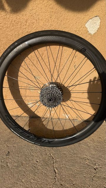 Used Speedsix Ultralight 2024 bike — image 2 of 9