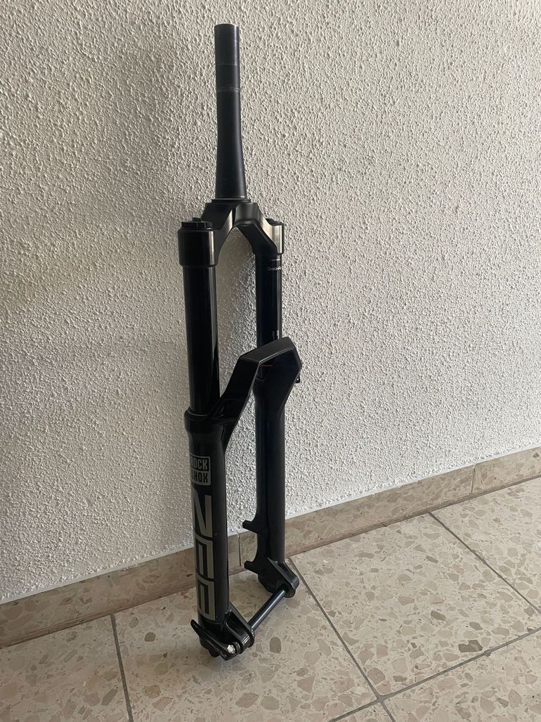 Brugt RockShox Zeb Ultimate bike — billede 4 af 5