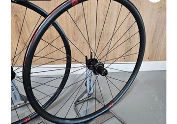 Brugt Fulcrum Rapid Red 900 2025 bike — billede 2 af 6