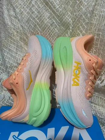 Hoka Laufschuhe bike d'occasion — image 8 sur 9