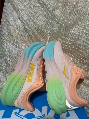 Hoka Laufschuhe bike d'occasion — image 4 sur 9