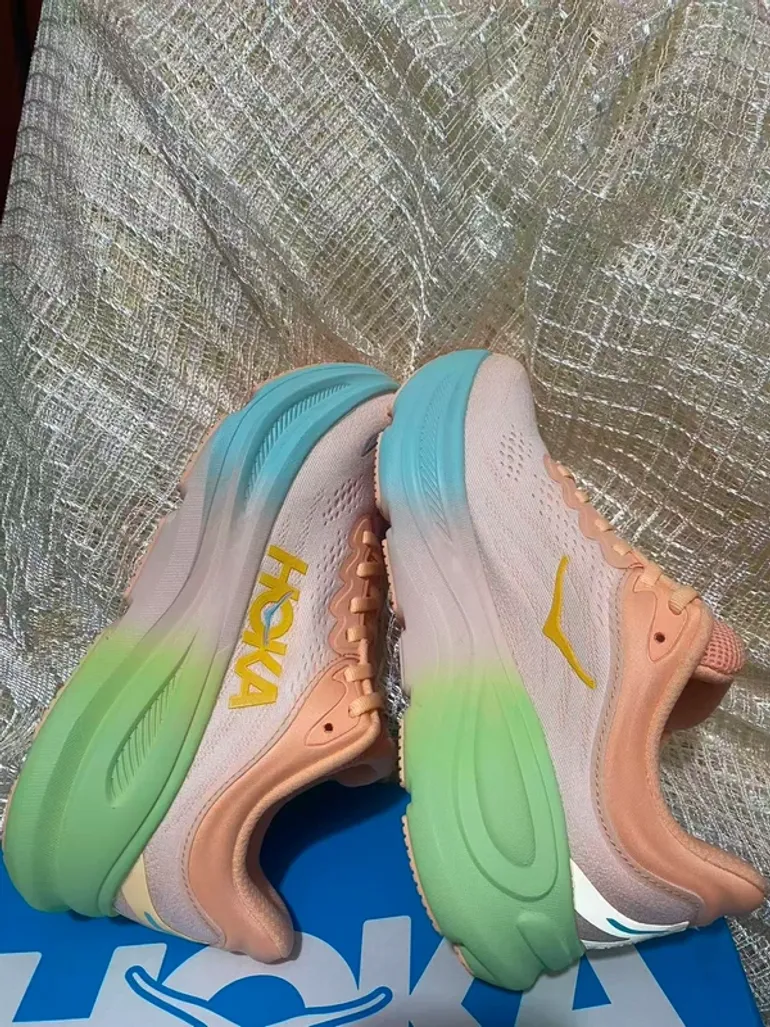 Hoka Laufschuhe bike d'occasion — image 4 sur 9