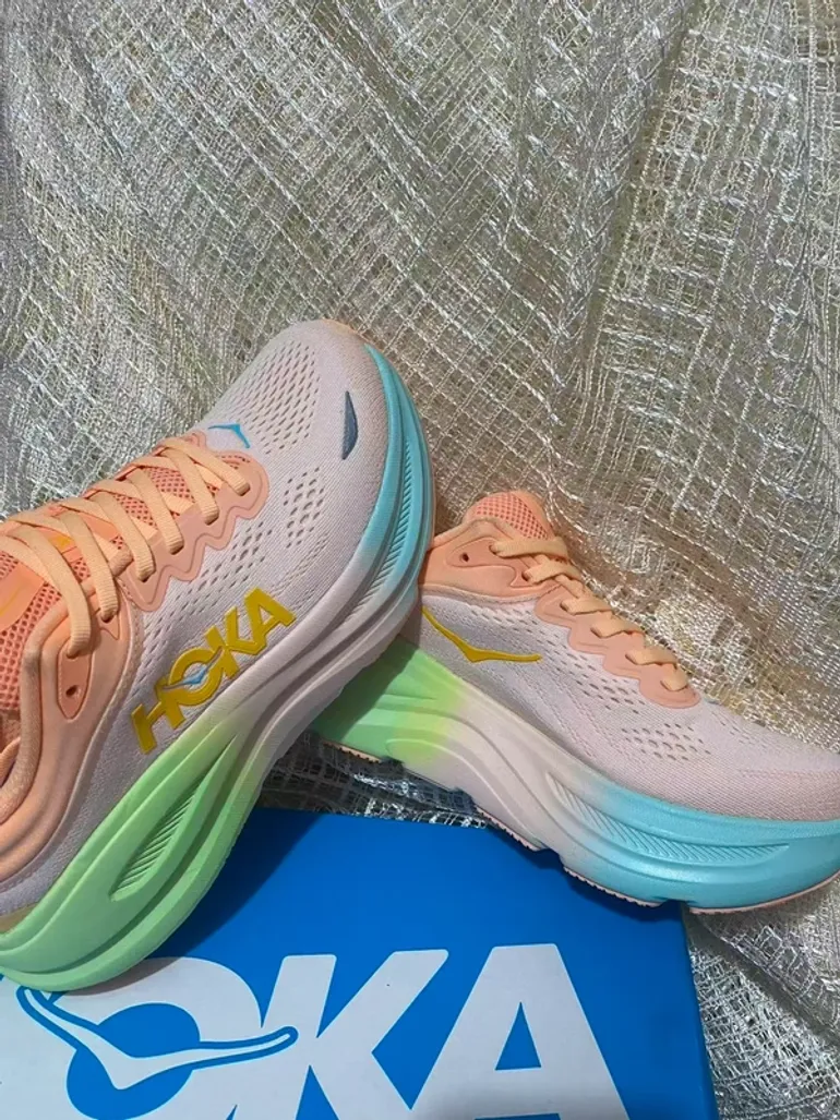 Hoka Laufschuhe bike d'occasion — image 7 sur 9