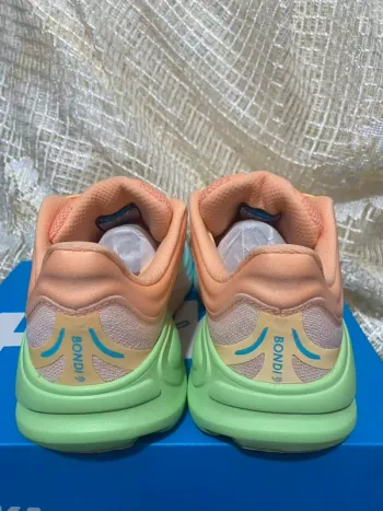 Hoka Laufschuhe bike d'occasion — image 9 sur 9
