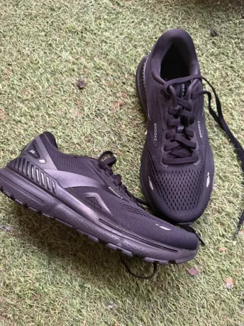 Used Brooks Adrenaline GTS 23 Running Shoes