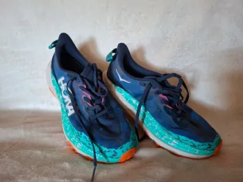 Used Hoka Speedgoat 6 Running Shoes