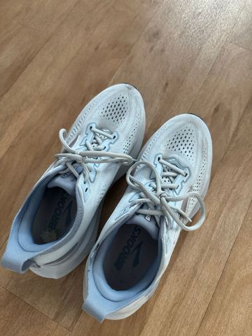 Käytetty Brooks Glycerin 23 Running Shoes