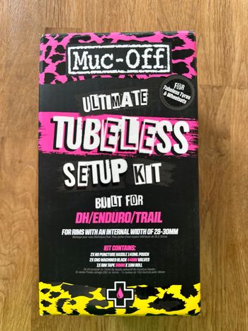 Używany MUC-OFF Ultimate Tubeless Setup Kit 2025 Wheels