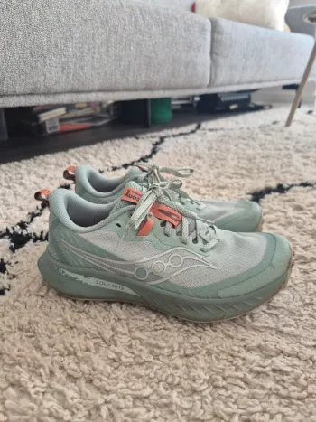 Used Saucony Peregrine Running Shoes