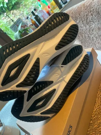 Käytetty Asics Versablast Ampli Foam bike — kuva 6 / 9