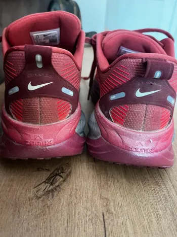 Tweedehands Nike Vomero 18 bike — afbeelding 7 van 9