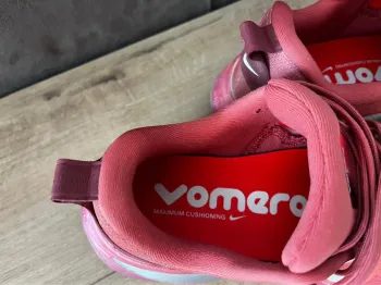 Tweedehands Nike Vomero 18 bike — afbeelding 5 van 9