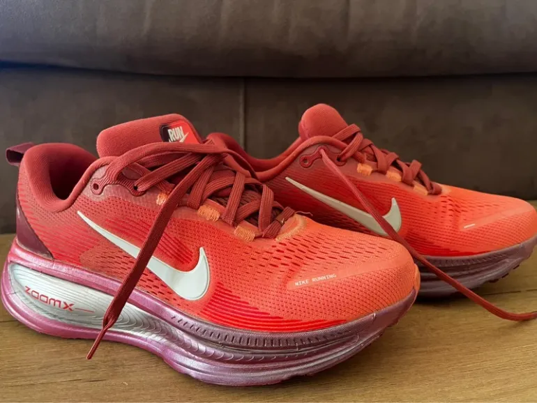 Tweedehands Nike Vomero 18 bike — afbeelding 3 van 9