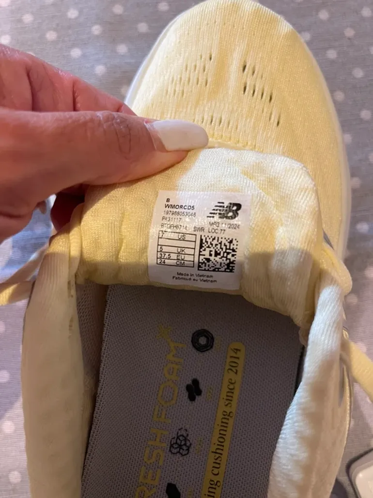 Used New Balance Fresh Foam bike — image 8 of 11