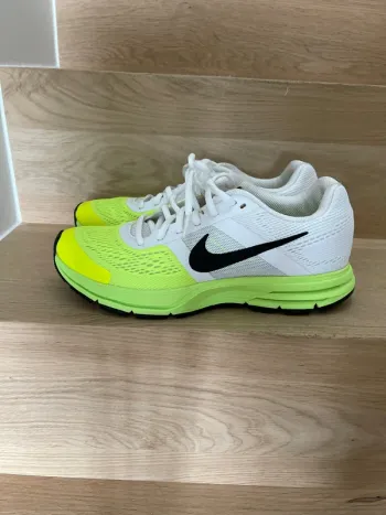 Nike sportschoenen maat 40 Running Shoes usato