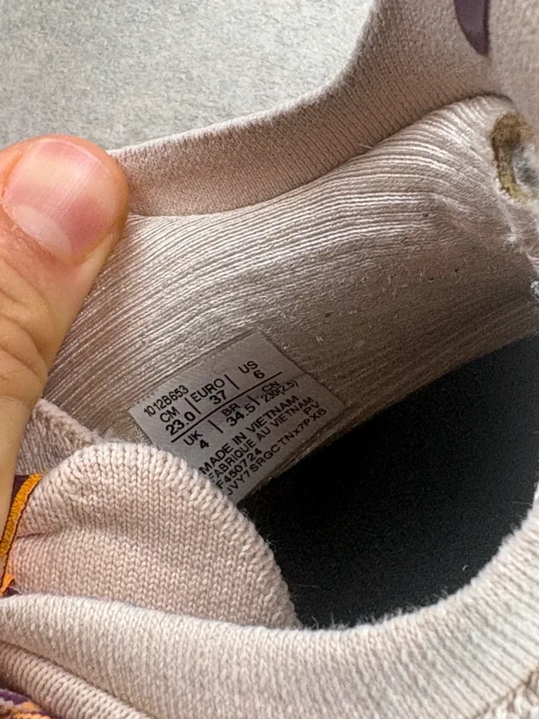 Käytetty Asics Gel bike — kuva 13 / 14