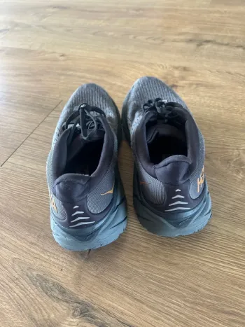 Used Hoka grise bike — image 3 of 6