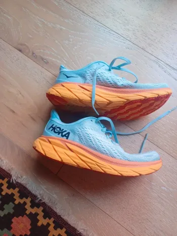 Used Hoka Clifton 8 bike — image 7 of 9
