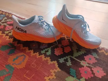 Used Hoka Clifton 8 bike — image 4 of 9